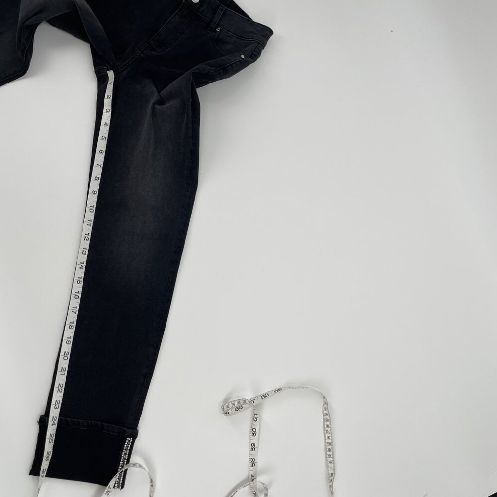 White House Black Market Black Skinny Cuffed Rhinestone Jeans Womens Size 2 - Picture 8 of 8